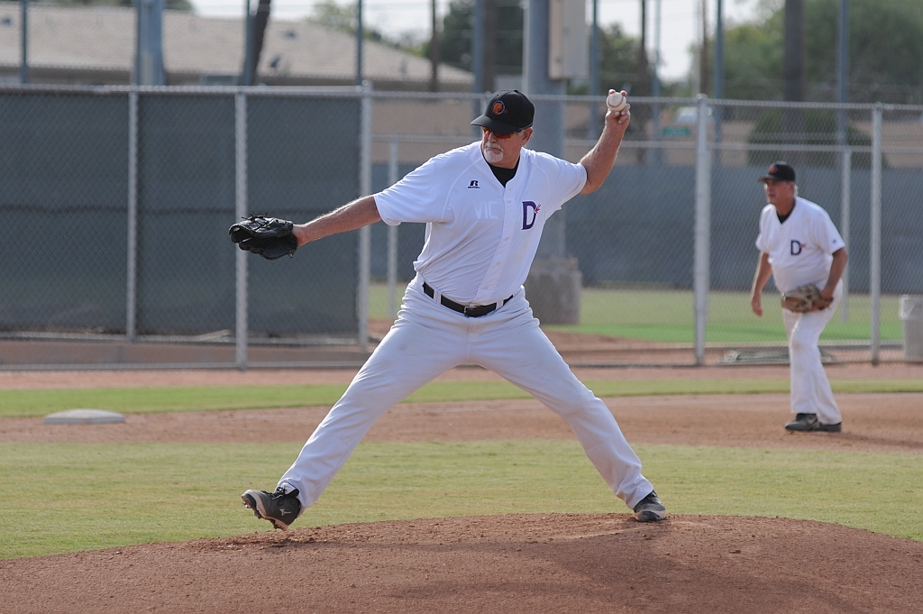 Dragons_2017-11-03 (44).jpg - (c)2010 DeVetter